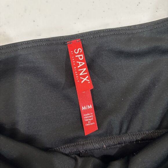 Spanx Faux Leather Moto Leggings Women M Black Pleated Stretch Shaping Elastic - Picture 5 of 10